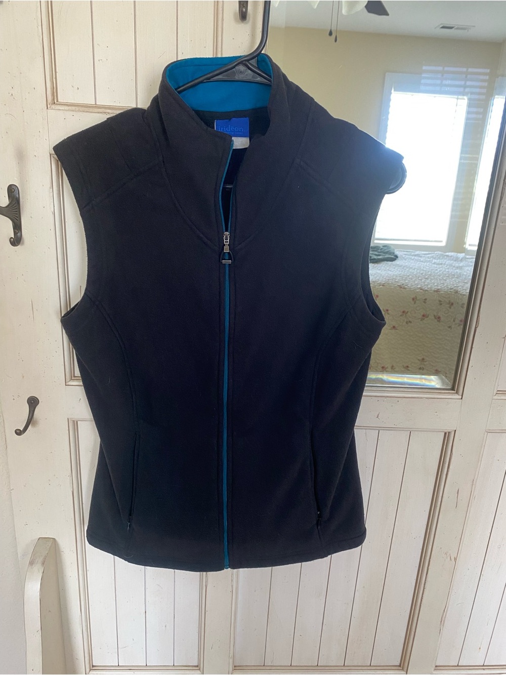 Women's Black Fleece Vest with Teal Trim - Classic Zip Front